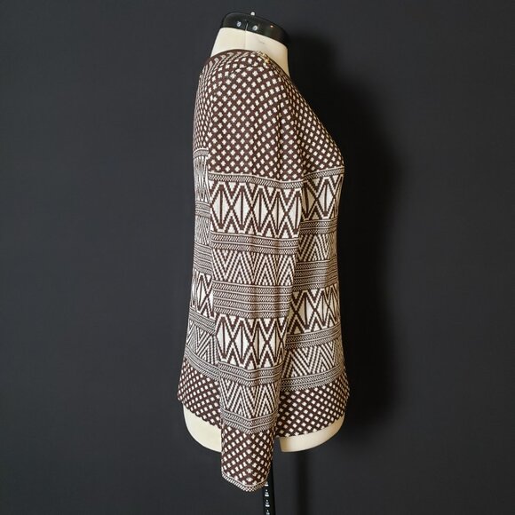St. John Coll VTG White Cocoa Brown Sweater in Classic Geometric Knit Pattern 10 - Picture 4 of 12
